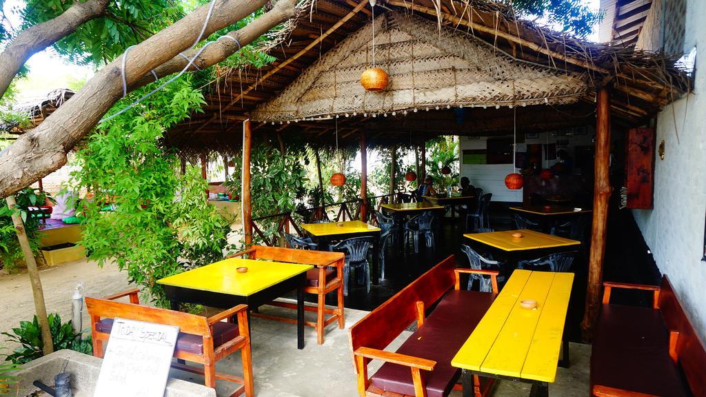 Zimbay Guest House Arugam Bay Exterior foto