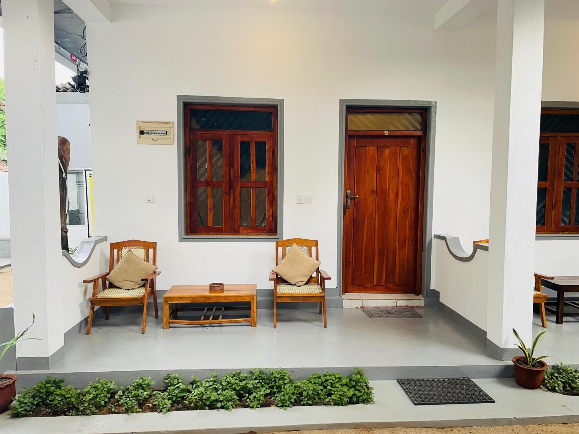Zimbay Guest House Arugam Bay Exterior foto